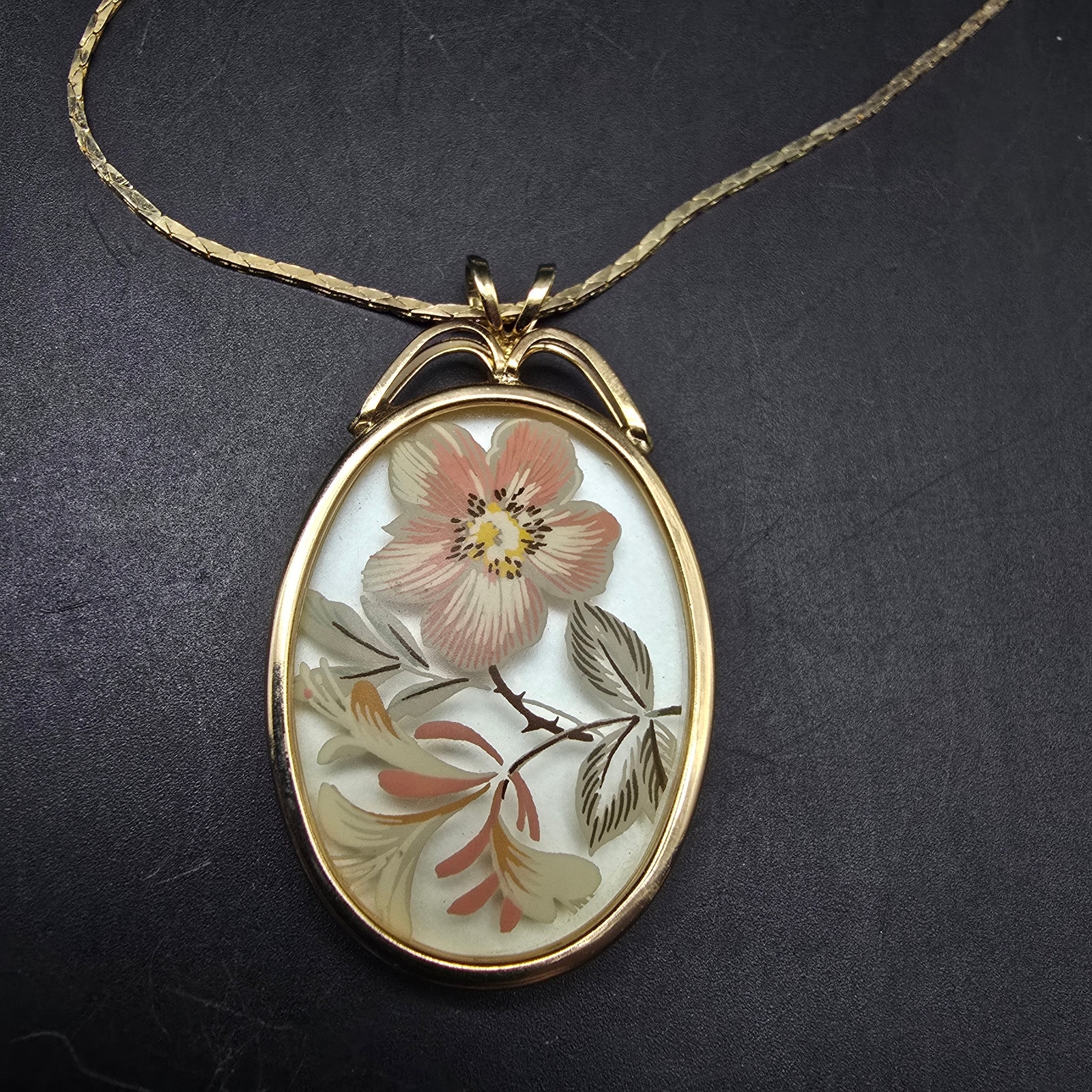 Gold Tone Floral Pendant Necklace Gold Tone Chain